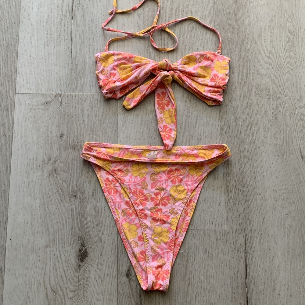 LIMITED EDITION Maui Grey Bandit‎ X Ana Stowell Collab Bikini Set size m beach